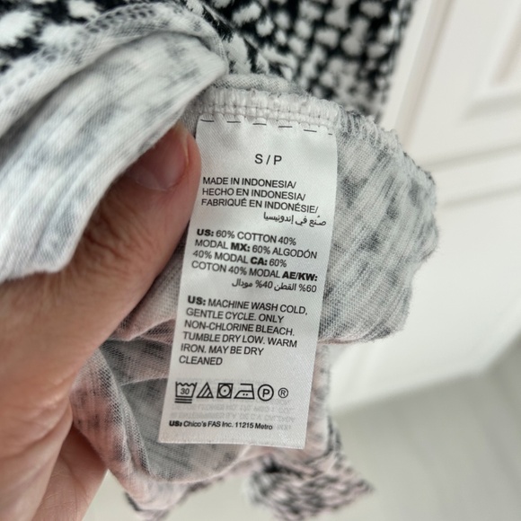 Soma Sleeveless Button Down Top Abstract Print Collared Blouse Small - Picture 4 of 4